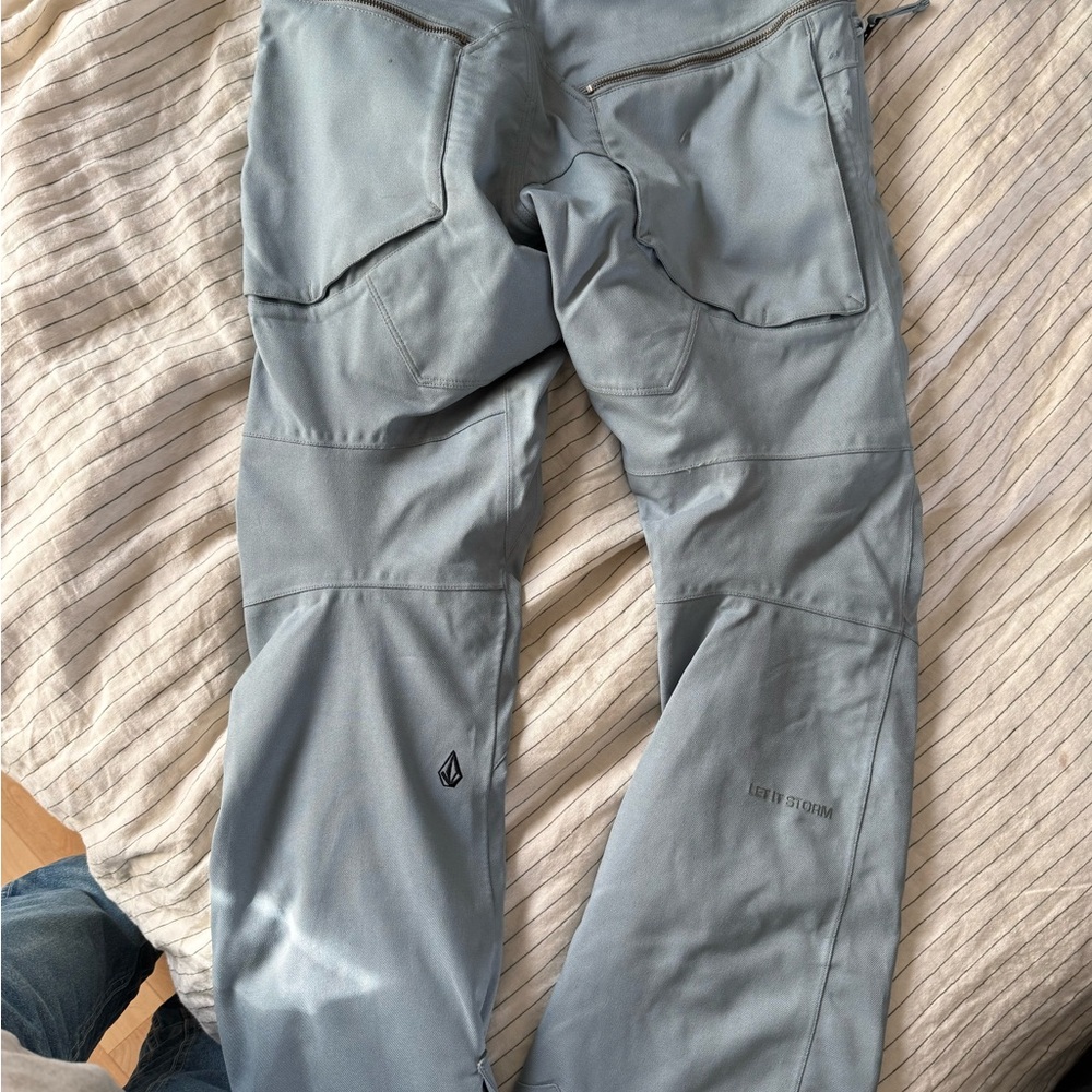 Volcom Snow Pants - Picture 3 of 4
